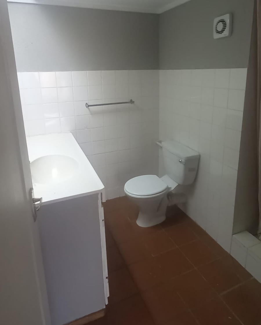 To Let 2 Bedroom Property for Rent in Zandfontein A H North West